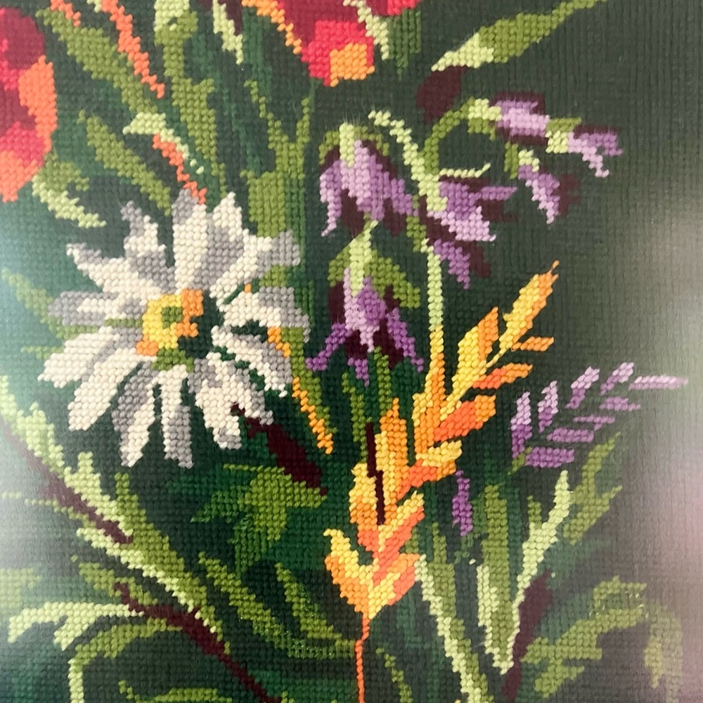 French Floral Needlepoint Vintage Margot de Paris Hand Stitched Tapestry #557 - Picture 14 of 16